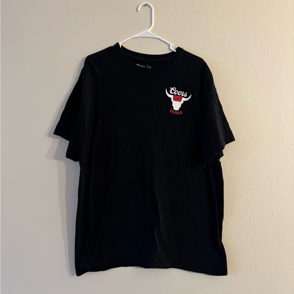 Coors Classic Black Short Sleeve Tee with Graphic Detail - Picture 1 of 3